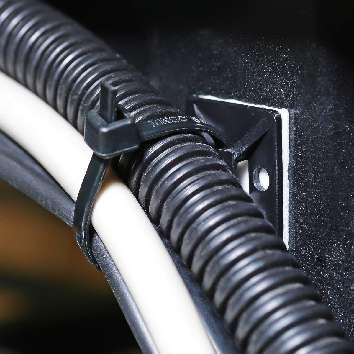3/4" Strong Back-Glue Self Adhesive White Cable Zip Tie Mounts 100pcs with 8" Ties, Screws, Outdoor Sticky Wire Fasteners Cable Clips Management Anchors Organizer Holders Squares