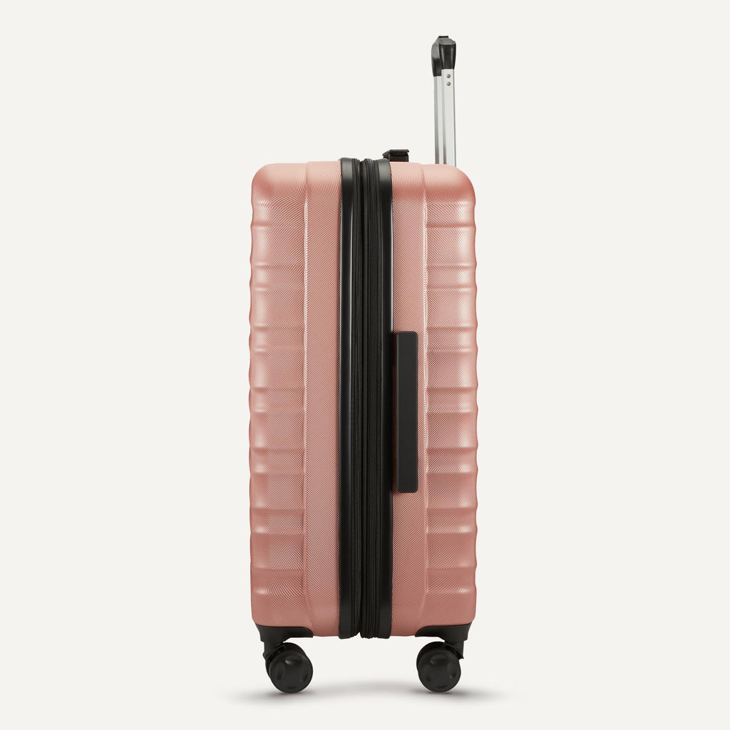 Amazon Basics 30" Hardside Large Checked Luggage, Hardshell Suitcase With Four Multi-directional Wheels, Expandable For Up to 15% More Space, Scratch-Resistant Shell, Black