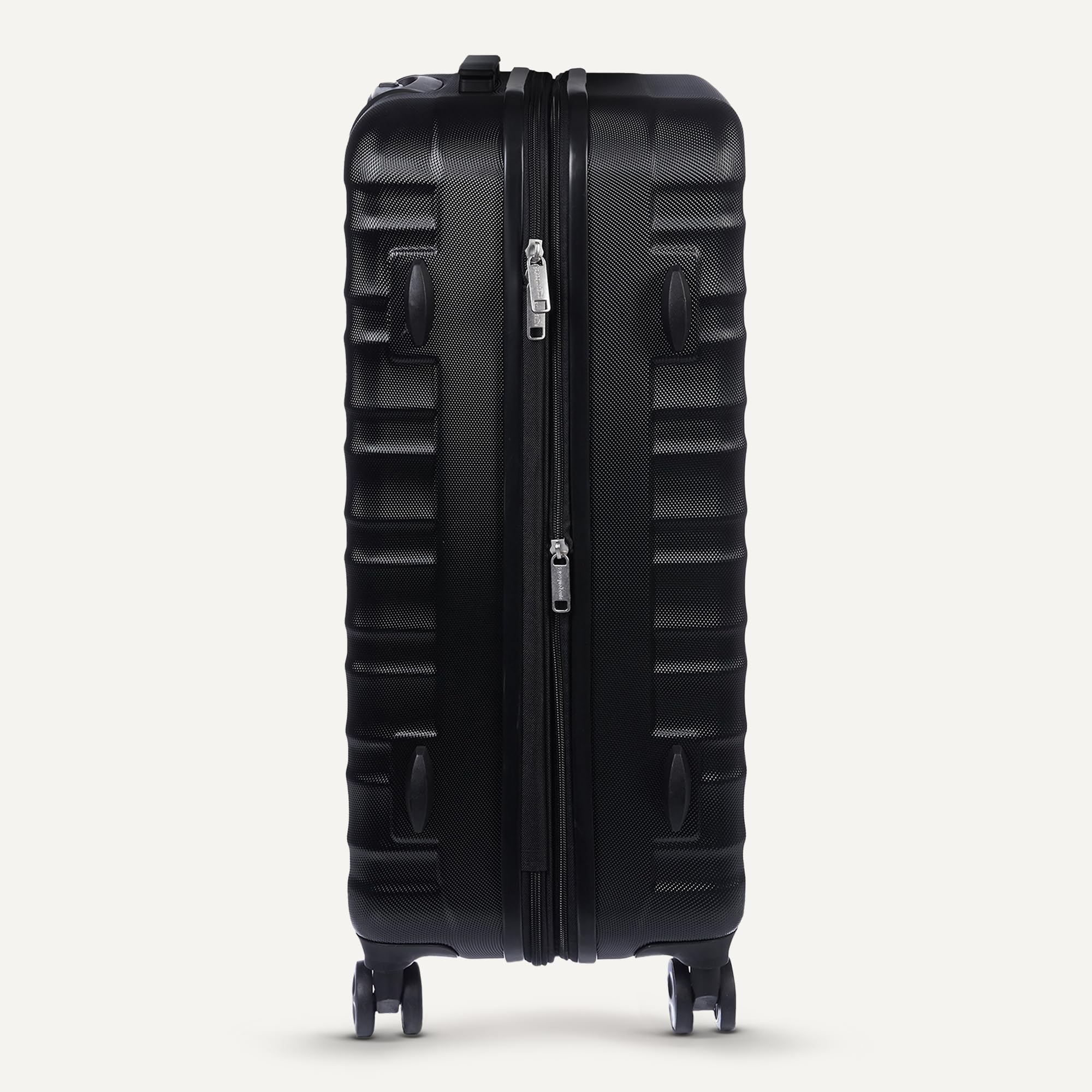 Amazon Basics 30" Hardside Large Checked Luggage, Hardshell Suitcase With Four Multi-directional Wheels, Expandable For Up to 15% More Space, Scratch-Resistant Shell, Black